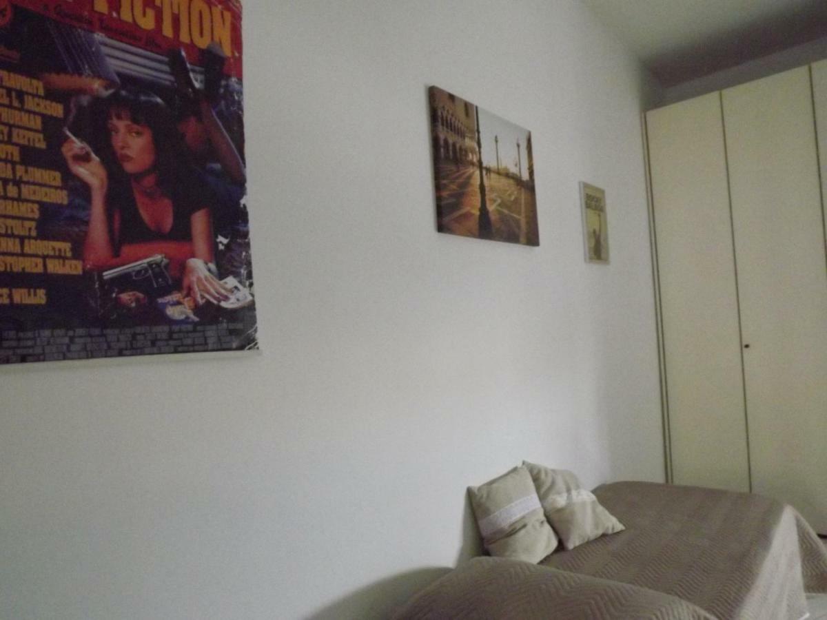 Camera Tripla Basic con Bagno in Comune