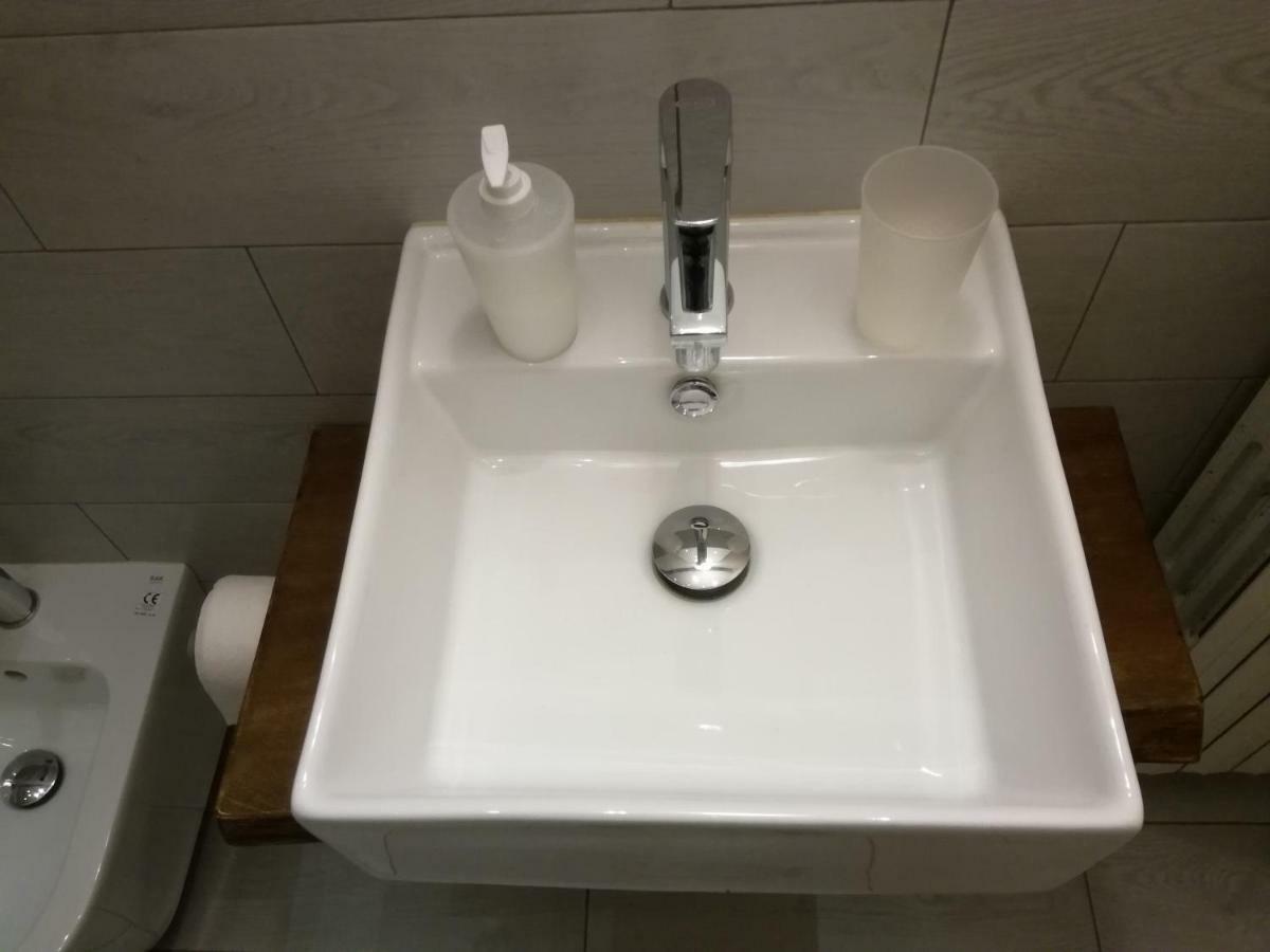 Double Room Private Bathroom