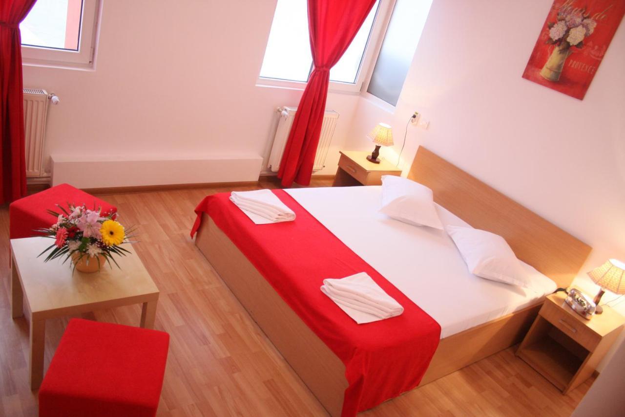 Double Room Private Bathroom