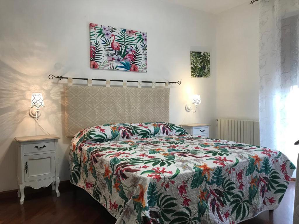Double or Twin Room with Shared Bathroom