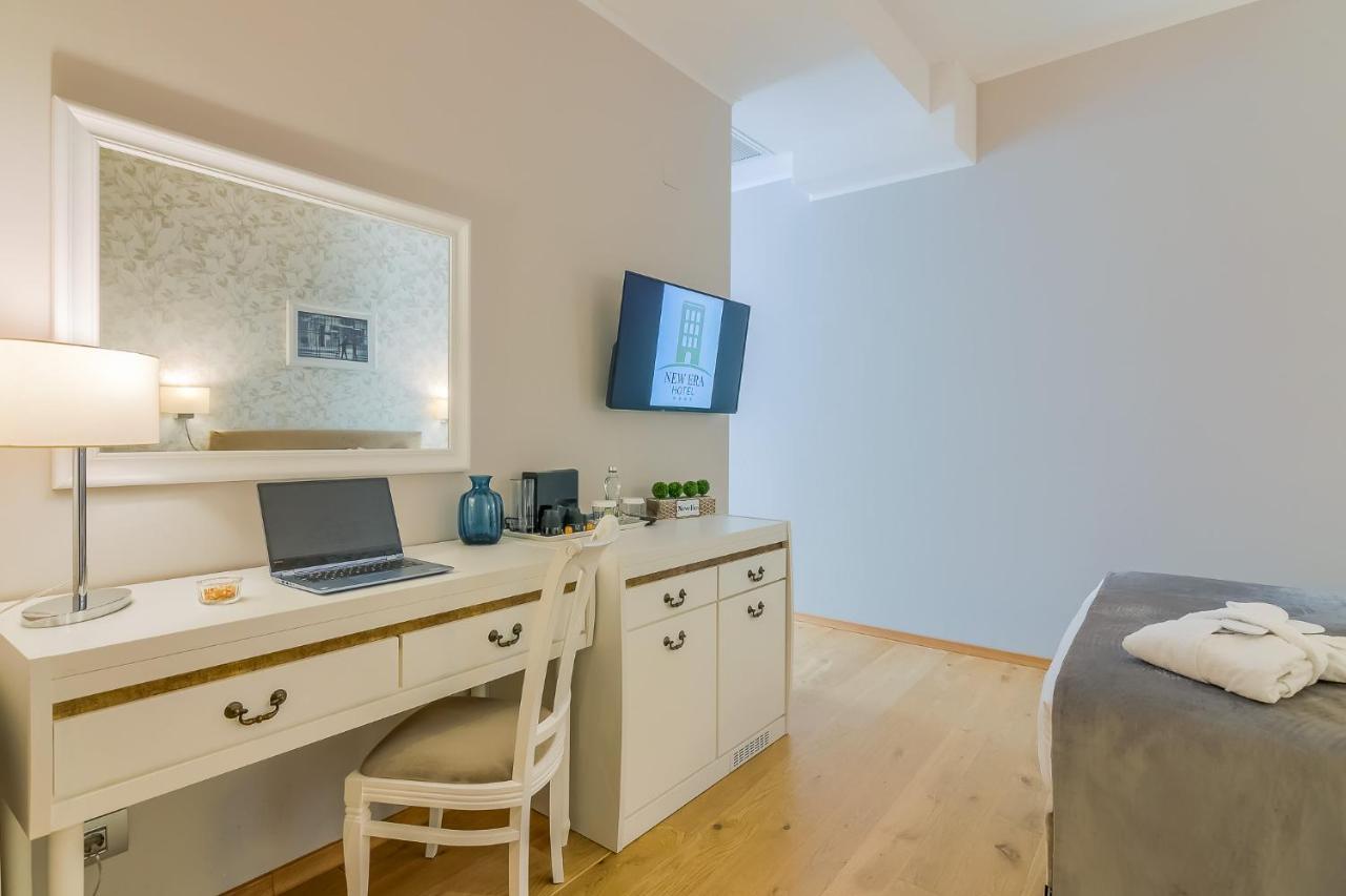 Deluxe Superior Room