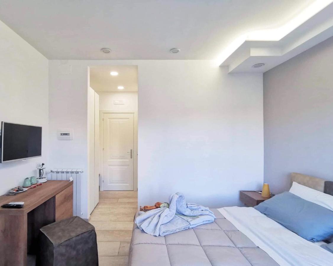 Double Room with Balcony,956737519:JPEG
