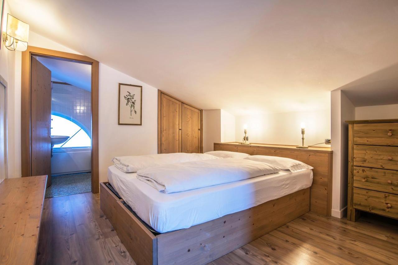 Appartamento con 2 Camere da Letto all’Ultimo Piano