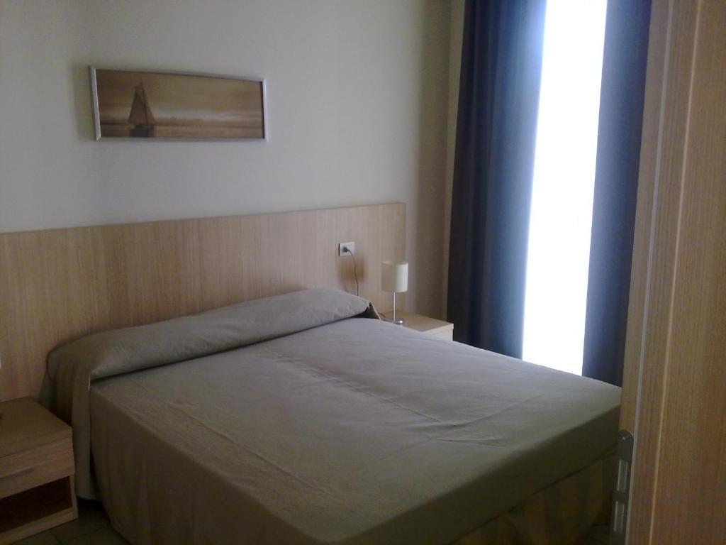 One-Bedroom Apartment,9675200:JPEG