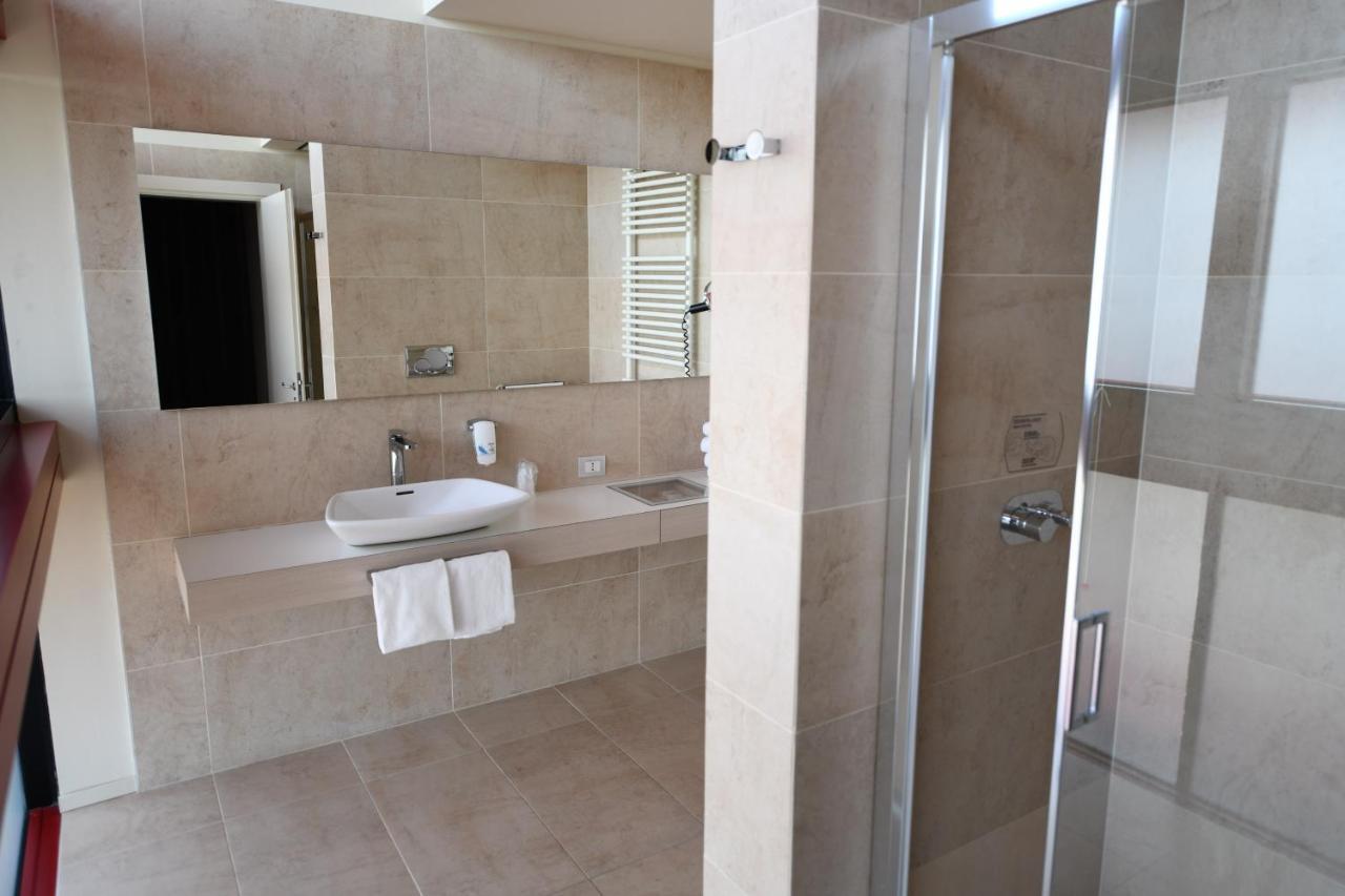 Suite King con Letto Queen-Size