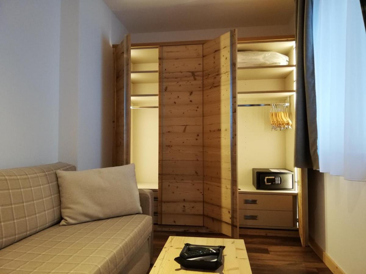 Superior Double or Twin Room Garden View