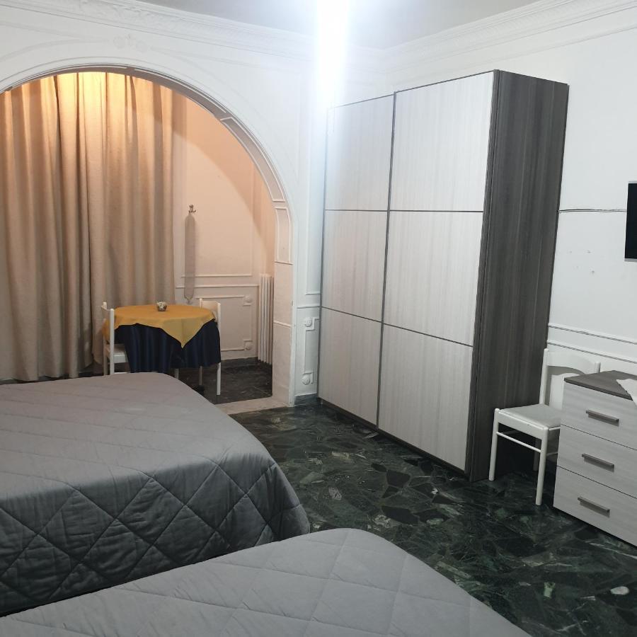 Camera Familiare con Bagno Privato