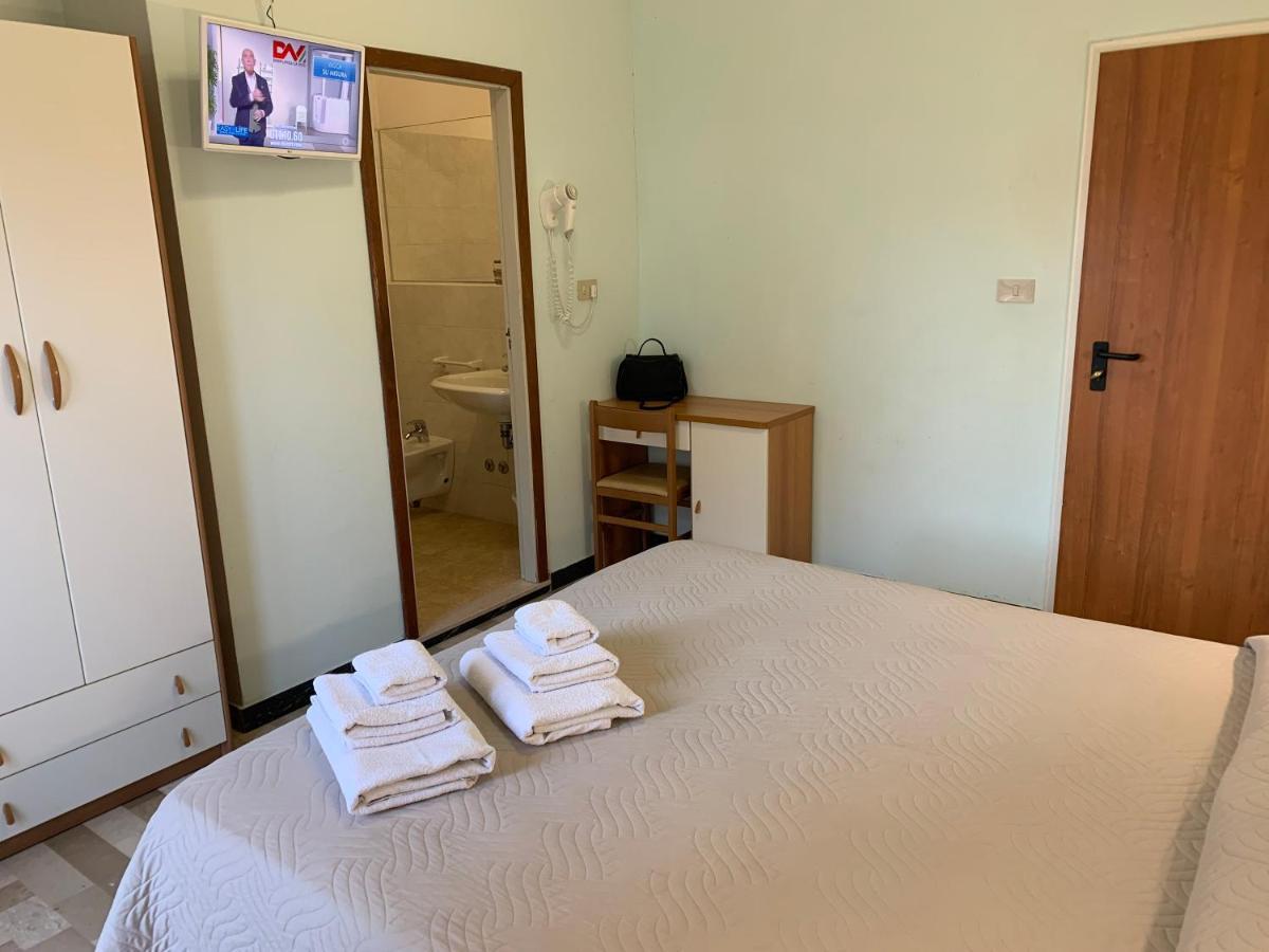 Double Room with Balcony,972730915:JPEG