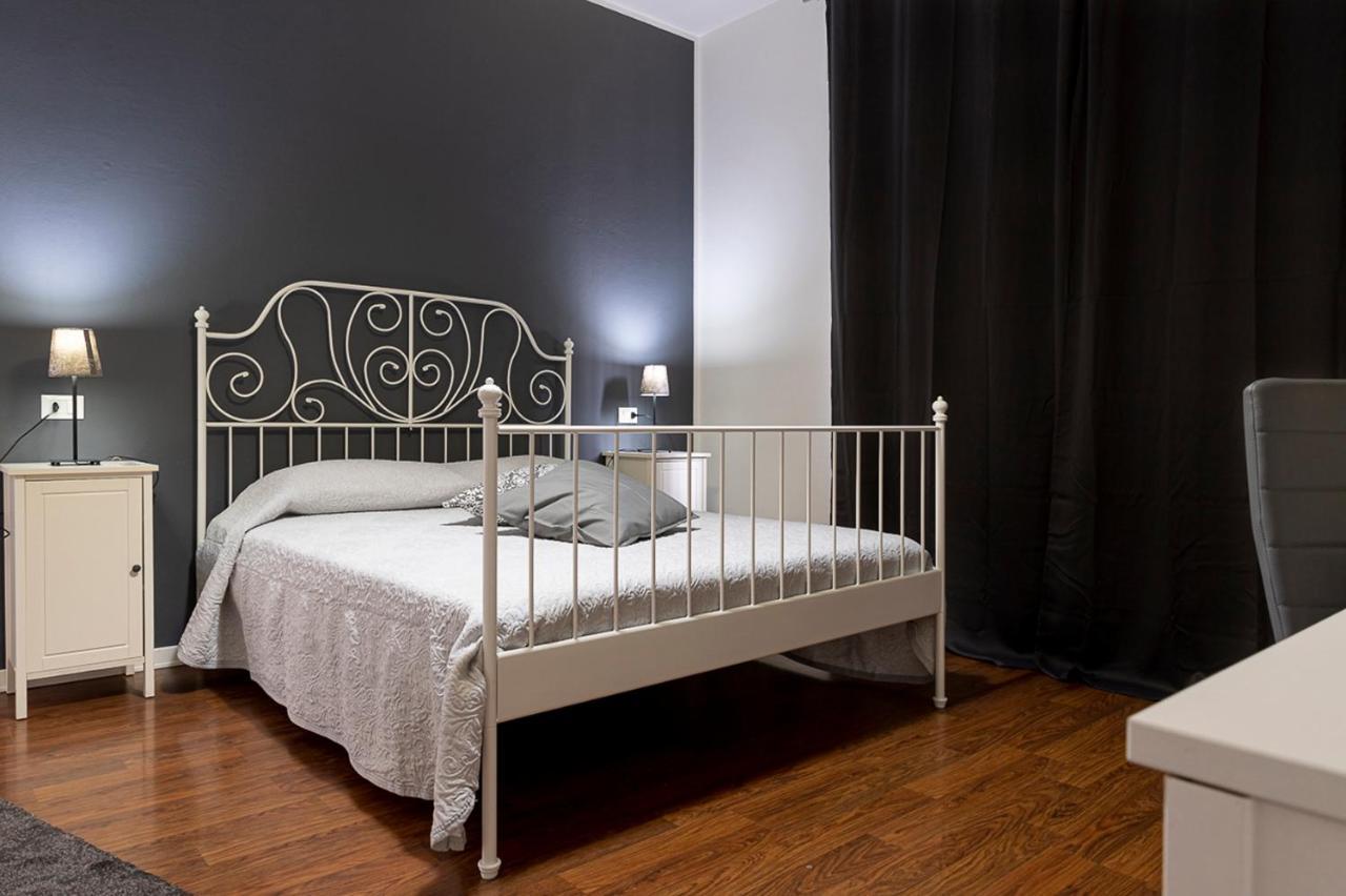 Classic Double Room with Private Entrance,978040111:JPEG