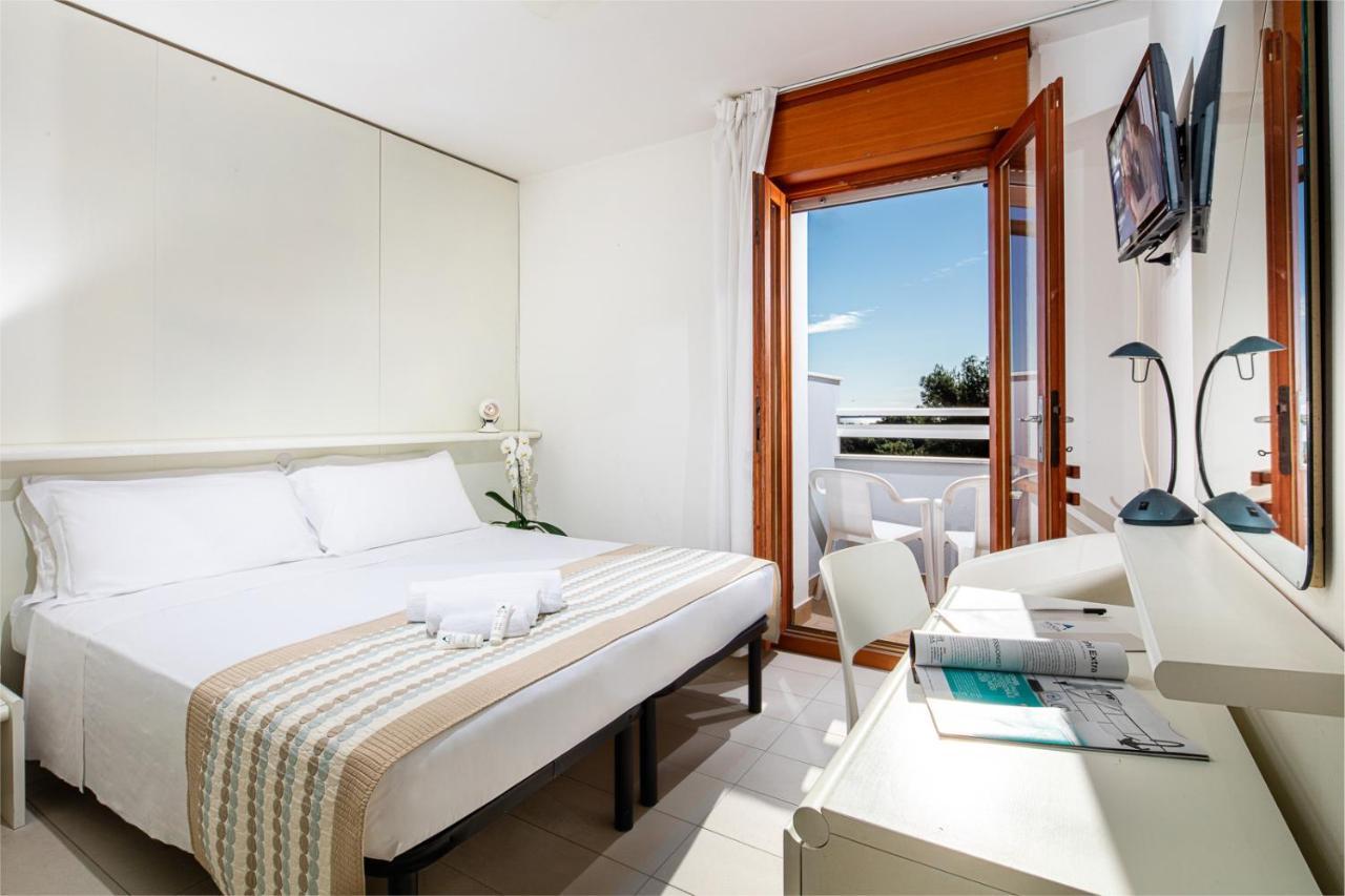 Basic Double Room,1588150517:JPEG