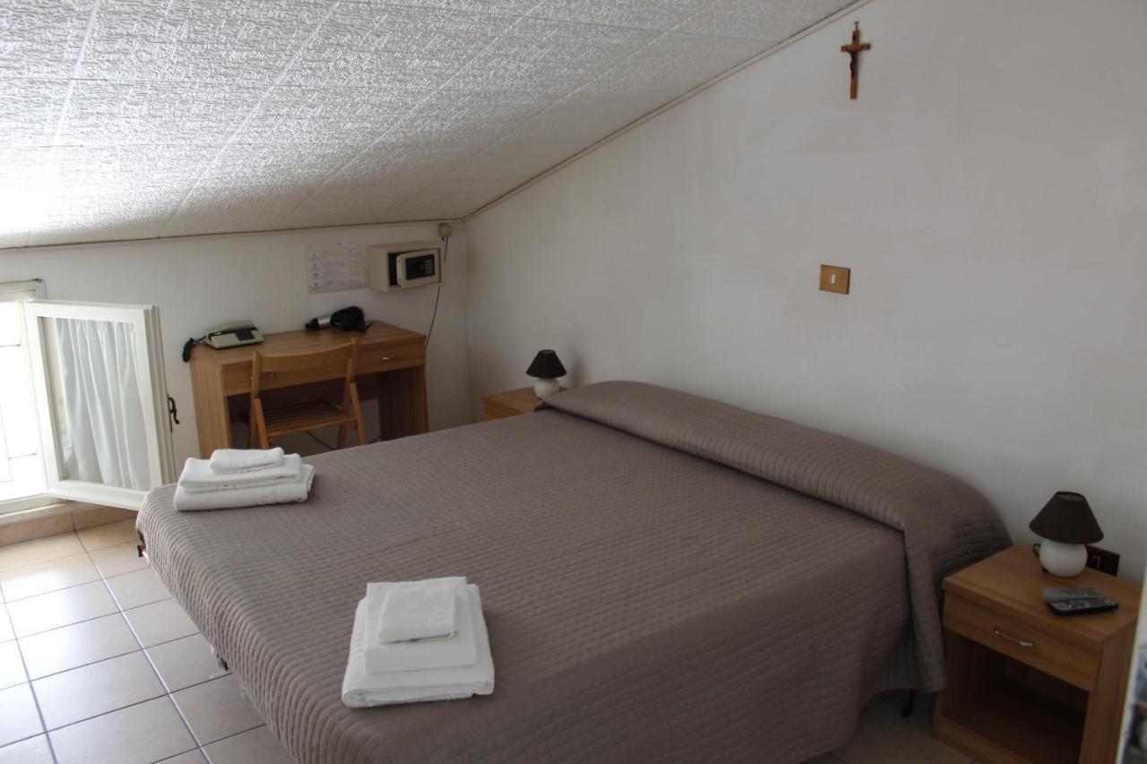 Double or Twin Room with Shared Bathroom