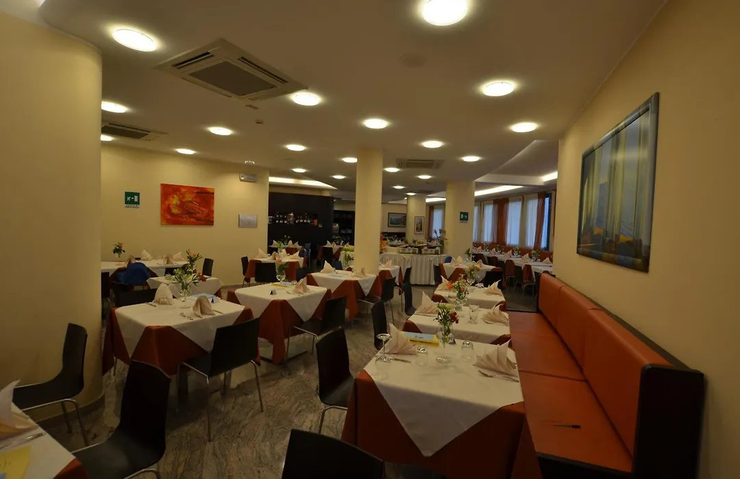 Hotel Cristallo-1