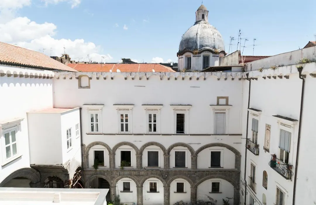Suite&Luxury Rooms Palazzo Diomede Carafa-1