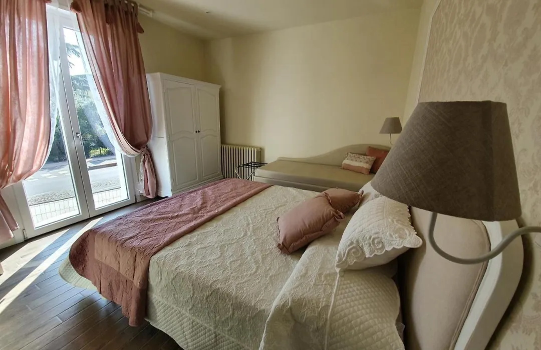 Romantic Home-1