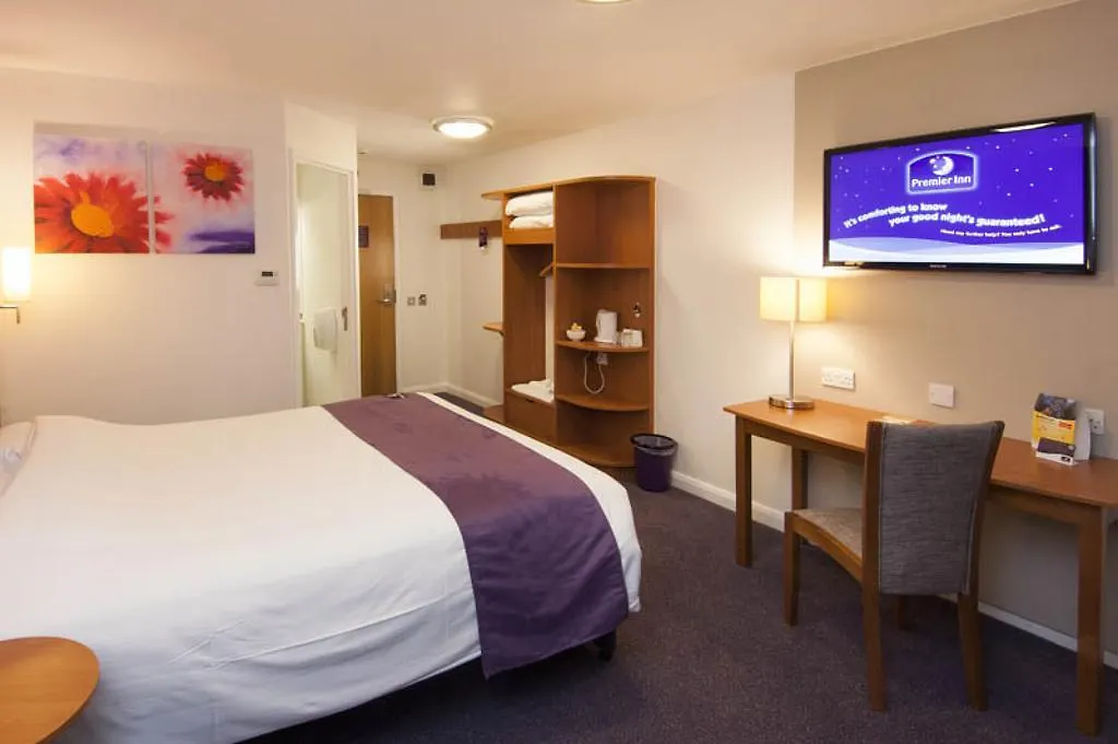 Premier Inn London Kensington-1