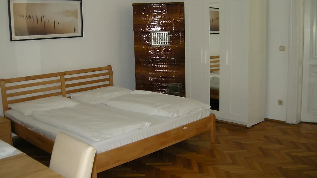 Pension Schottentor-1