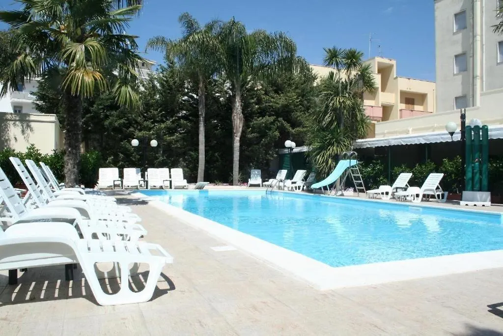 Hotel Rivabella-1