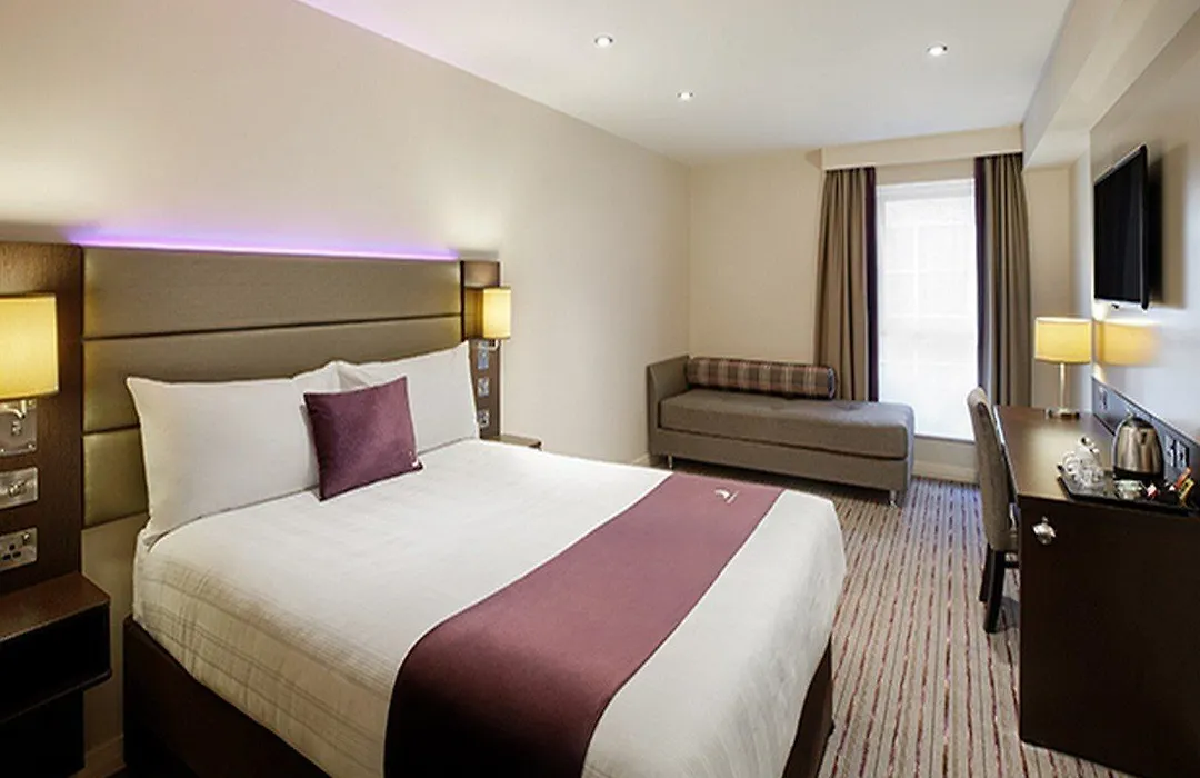 Premier Inn London Wimbledon South-1