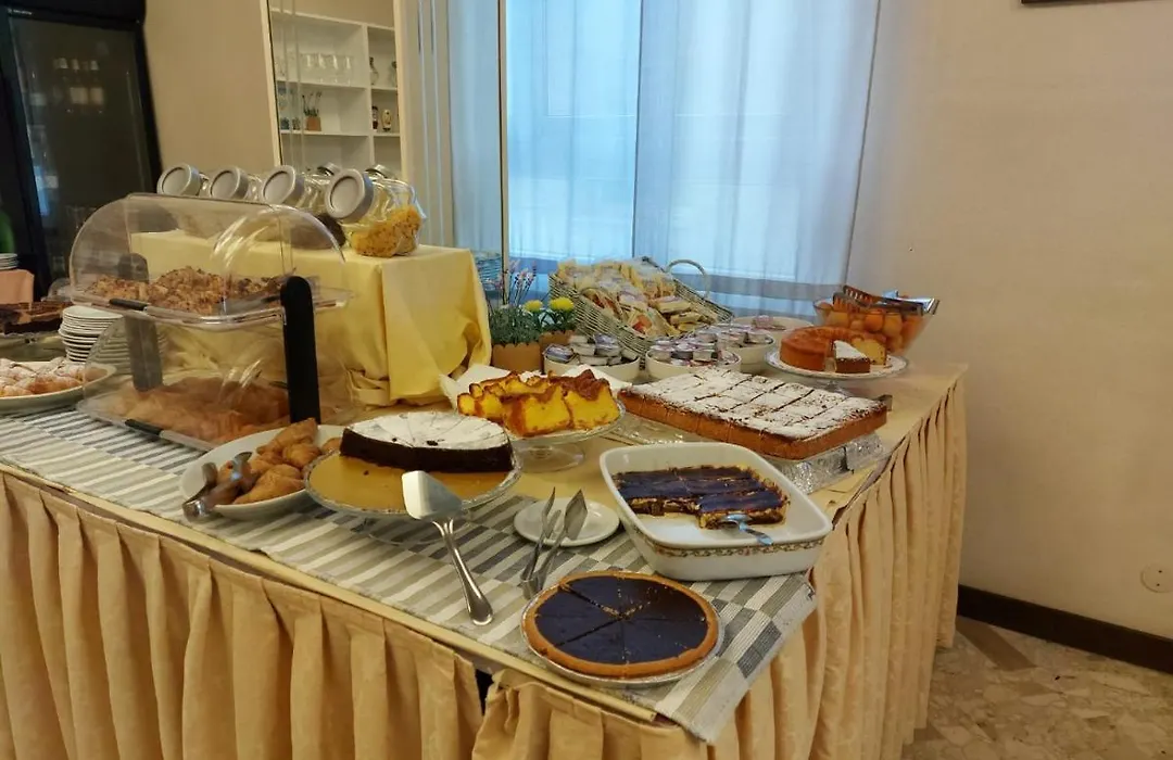 Hotel Brezza-1
