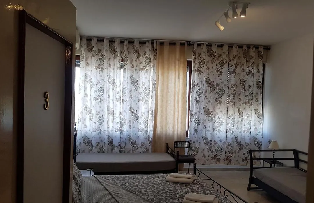 B&B Diana-1
