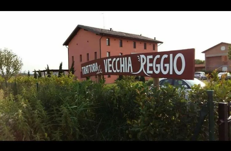 Hotel La Vecchia Reggio-1