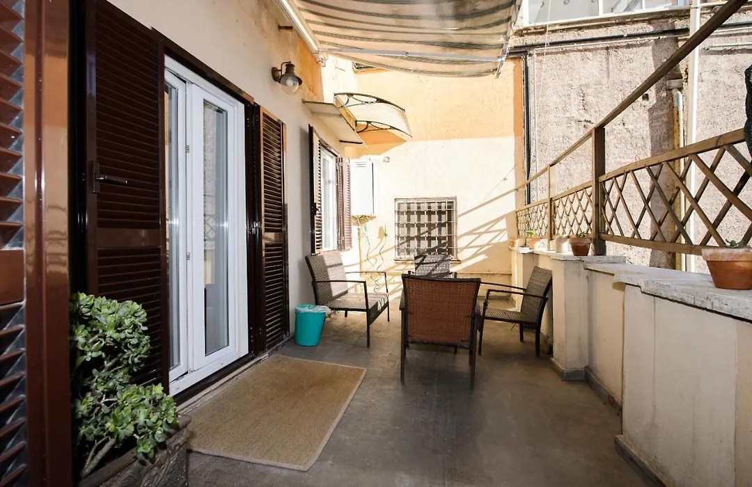Magenta Casa Barberini-1