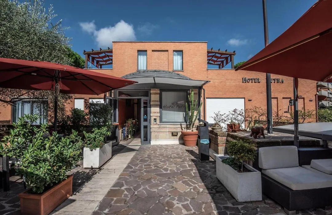 Hotel Petra-1