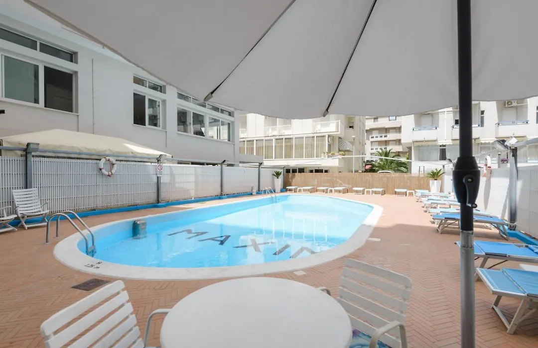 Hotel Marea con Piscina NUOVA GESTIONE-1