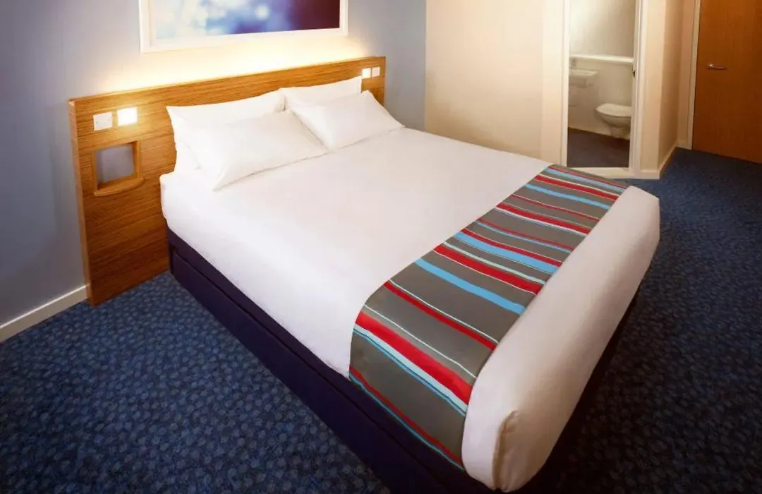 Comfort Hotel Tower Of London-1