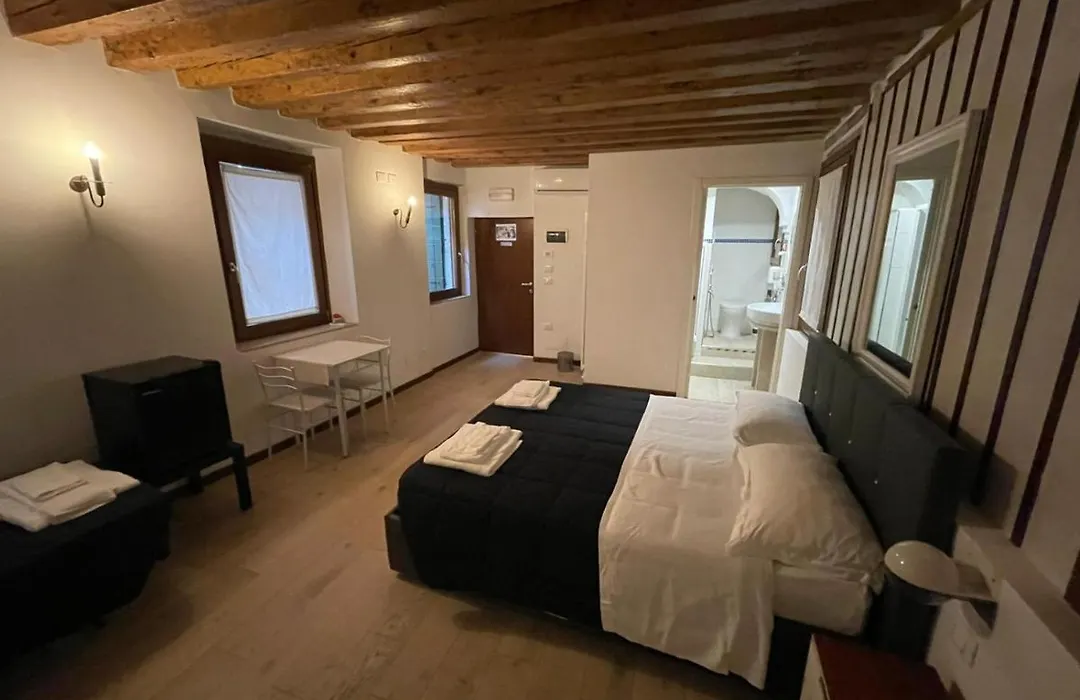 Dimora Blu Suite-1