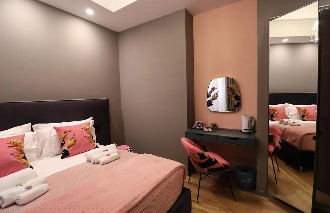 Aron Only Suites Bed And Breakfast-1