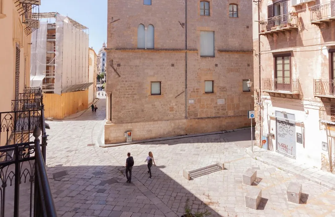 Aragona15 Suites-1