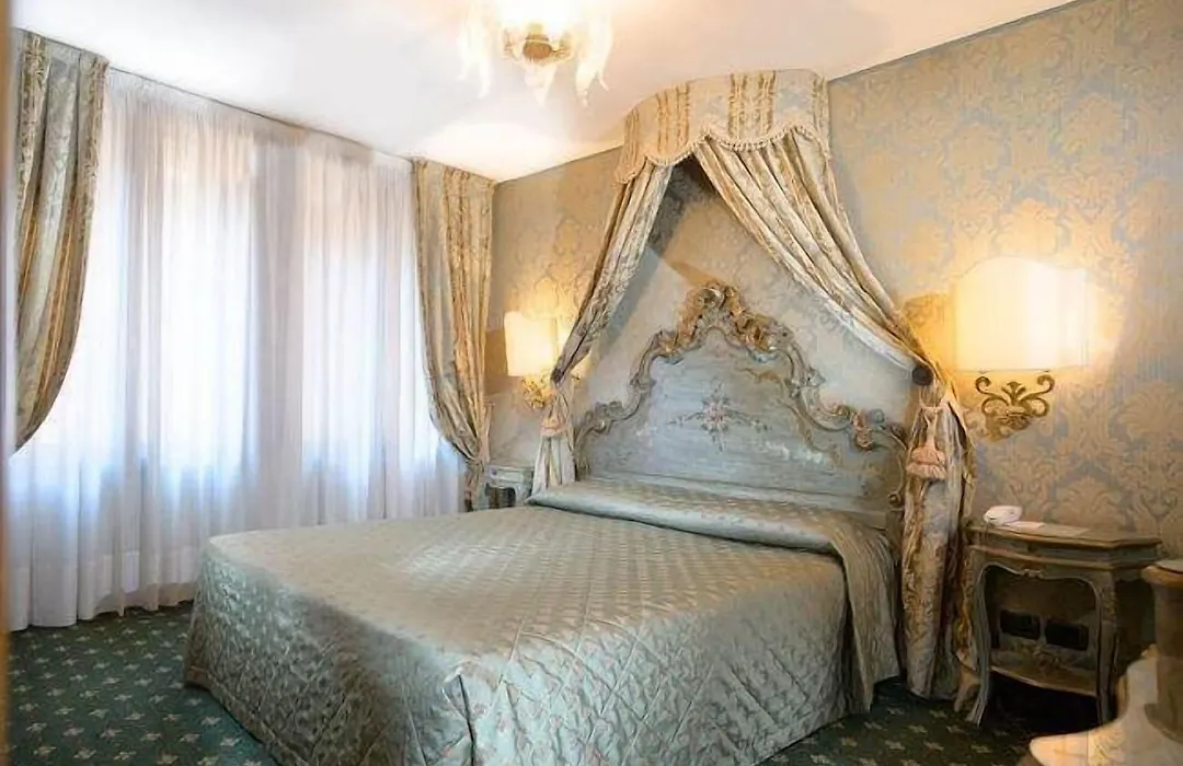 Ca Rialto-1