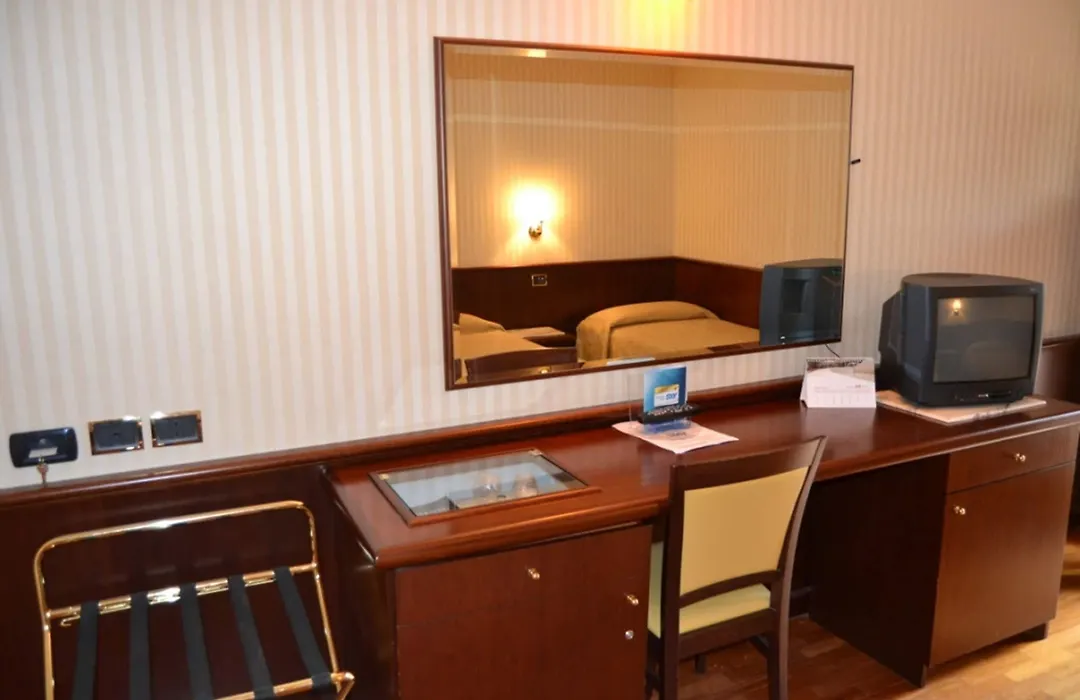 Palace Hotel-1