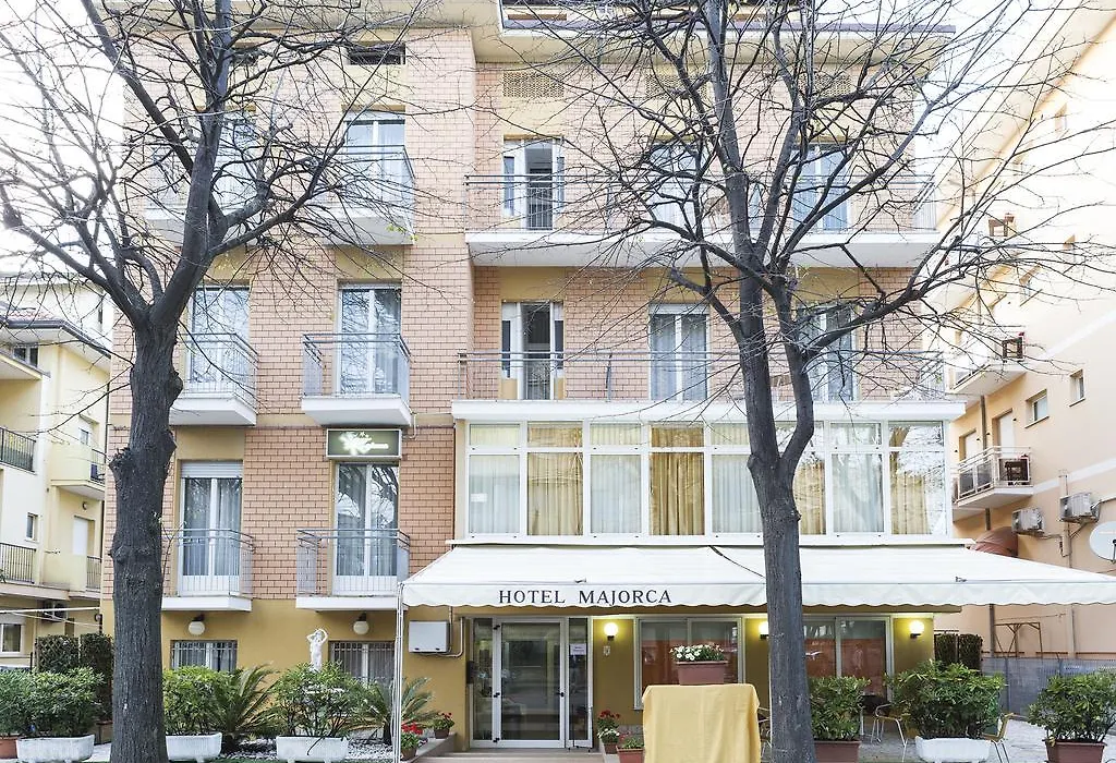 Hotel Majorca Nuova Gestione Rimini 100 m dalla spiaggia-1