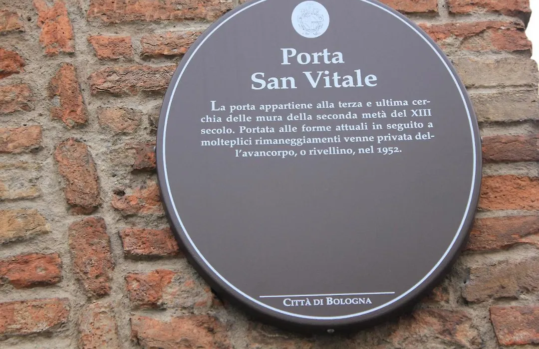 Affittacamere V Torre V Nigrisoli a Porta San Vitale-1