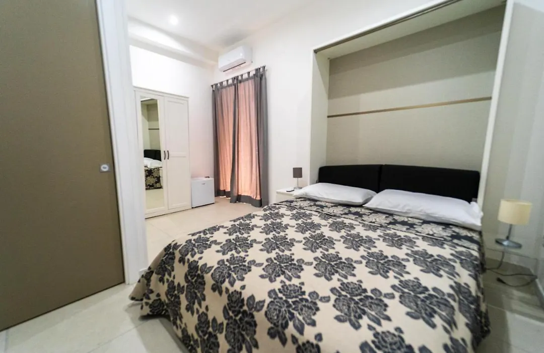 Casa Romeo Napoli-1