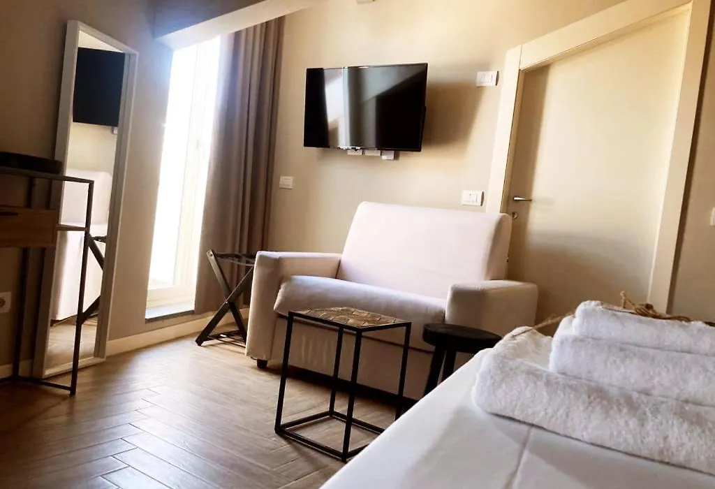 Gatto Bianco Rooms 42-1