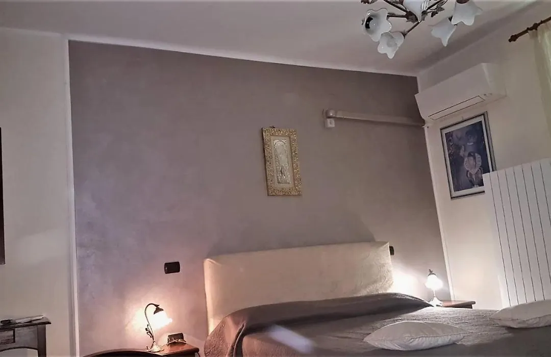 Elisa House-1