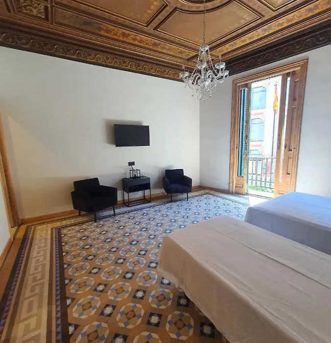 Hostal Lausanne-1