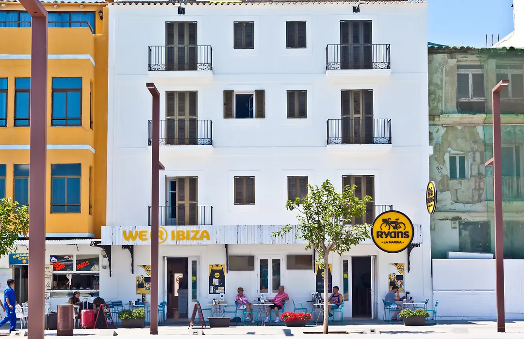 Ryans La Marina (Adults Only)-1