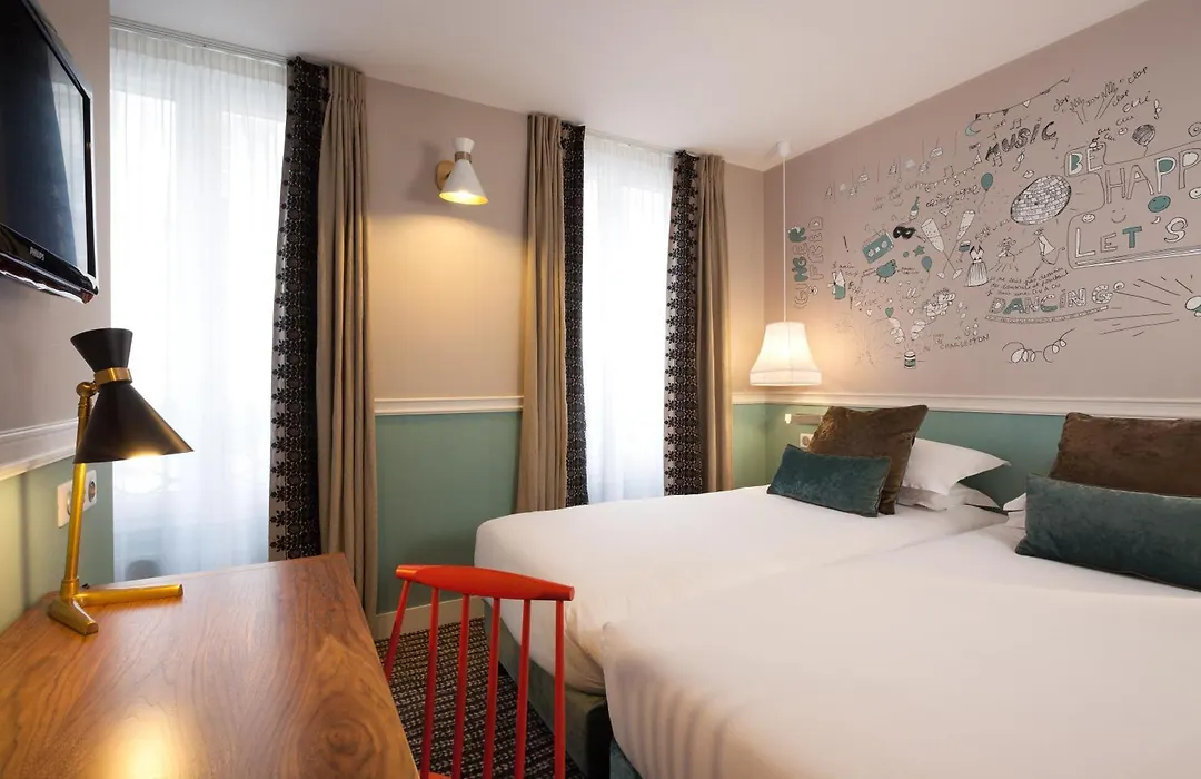 Hotel Des 3 Poussins-1