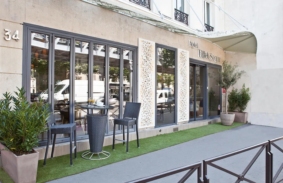 Hotel Eiffel Segur-1
