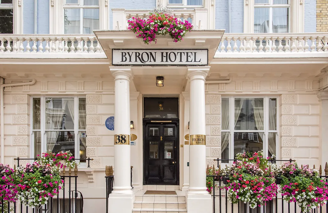 Byron Hotel-1