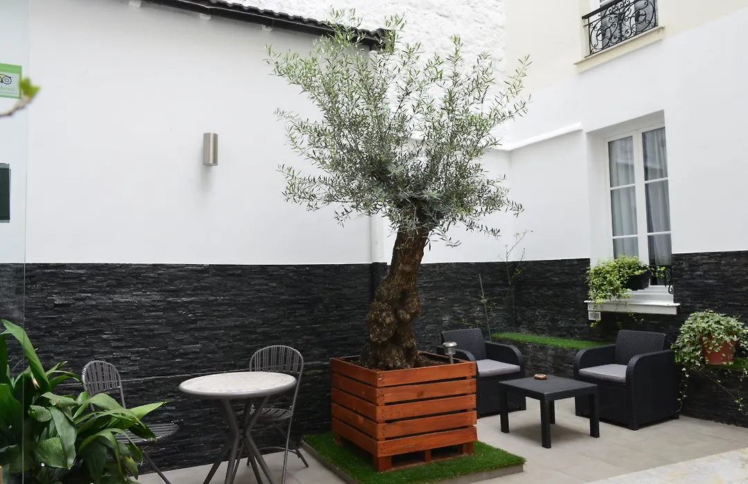 Hotel Le Twelve-1