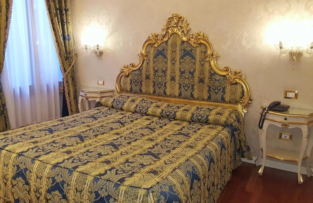 Casa Pisani Canal-1