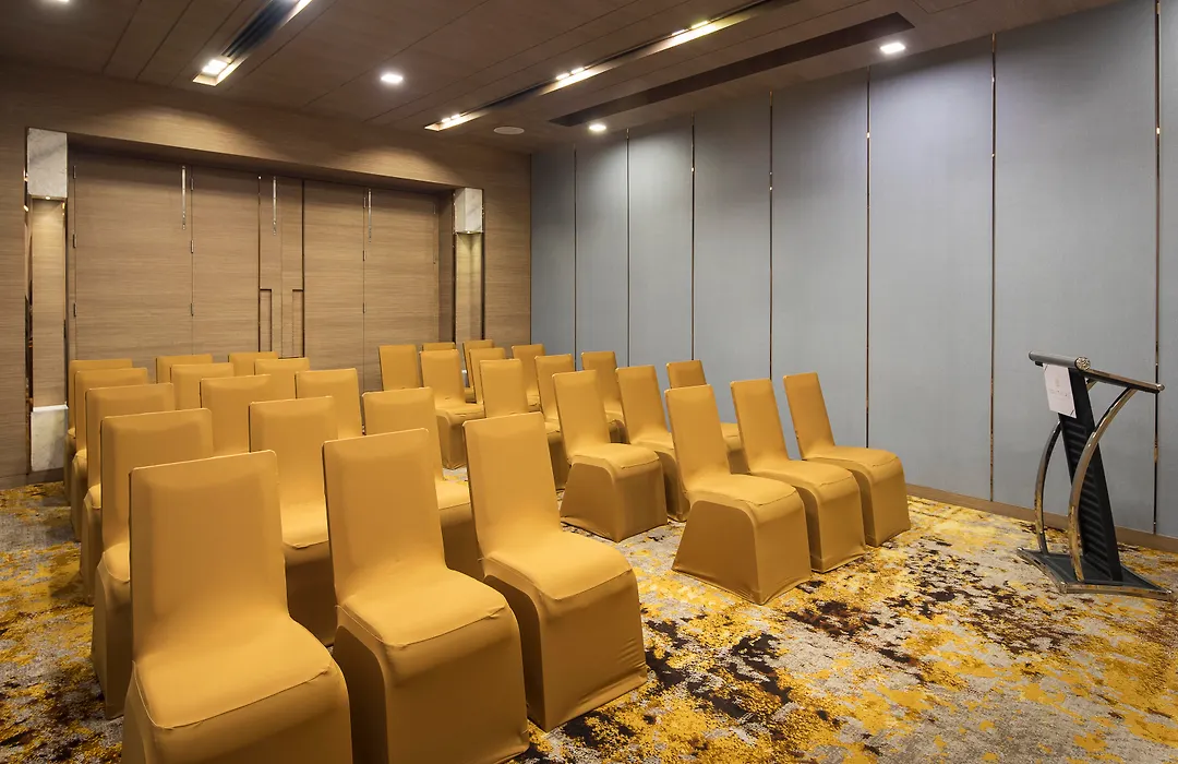 Solitaire Bangkok Sukhumvit 11 By Kingston Hotels-1