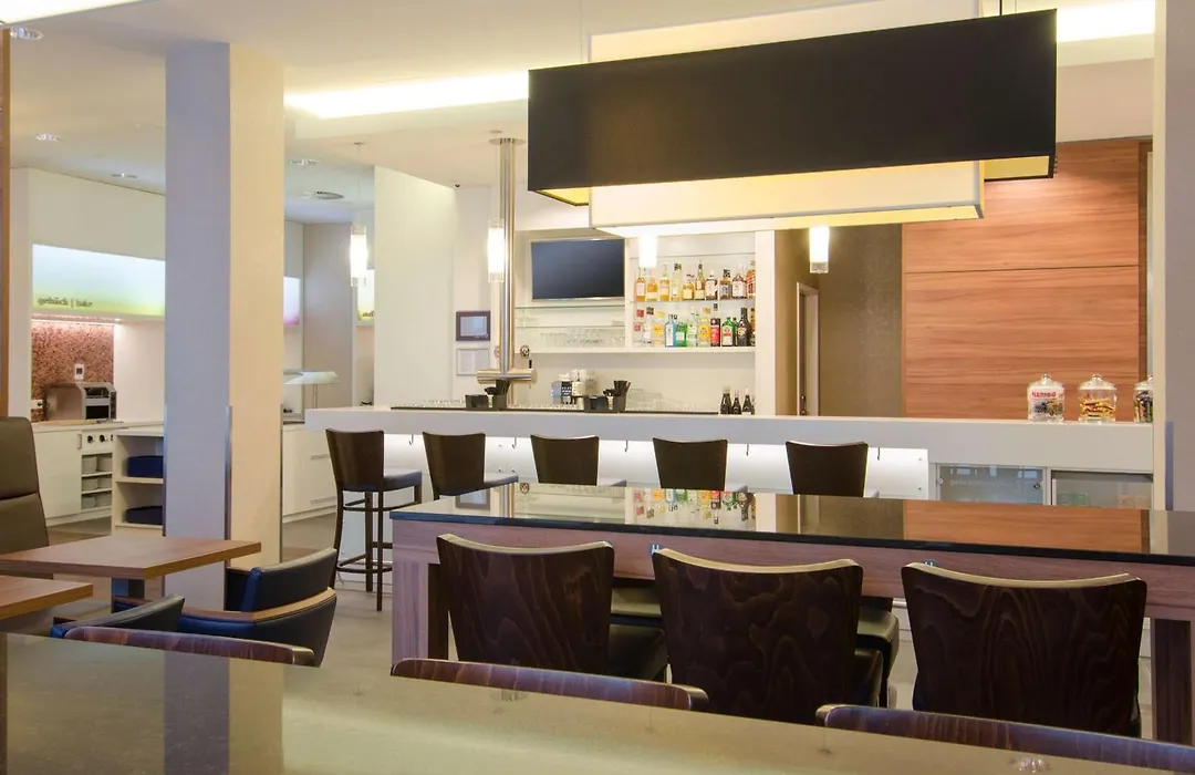 Hampton By Hilton Nuernberg City Center-1