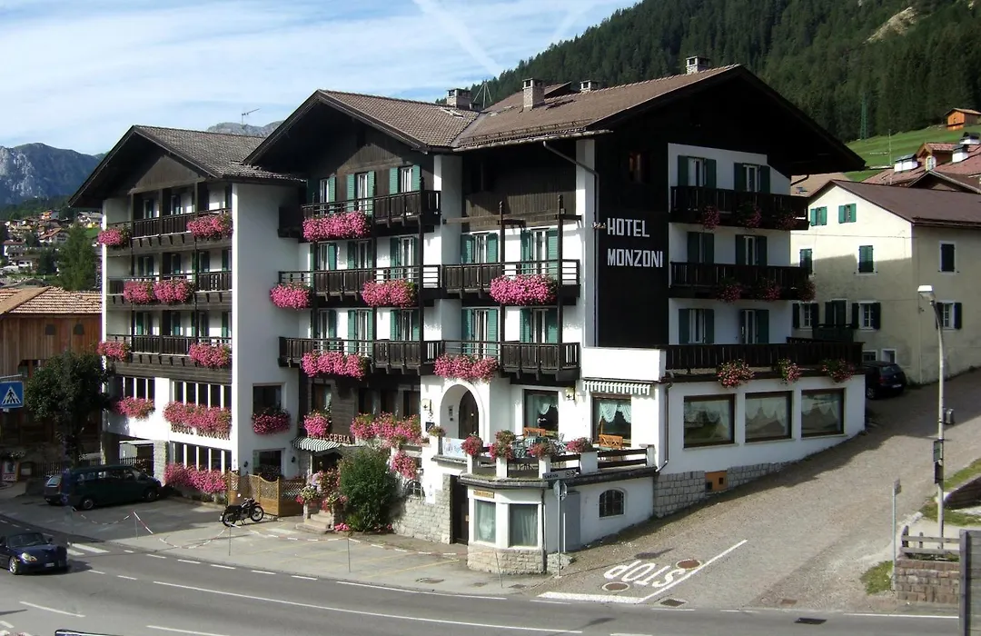 GH Hotel Monzoni-1
