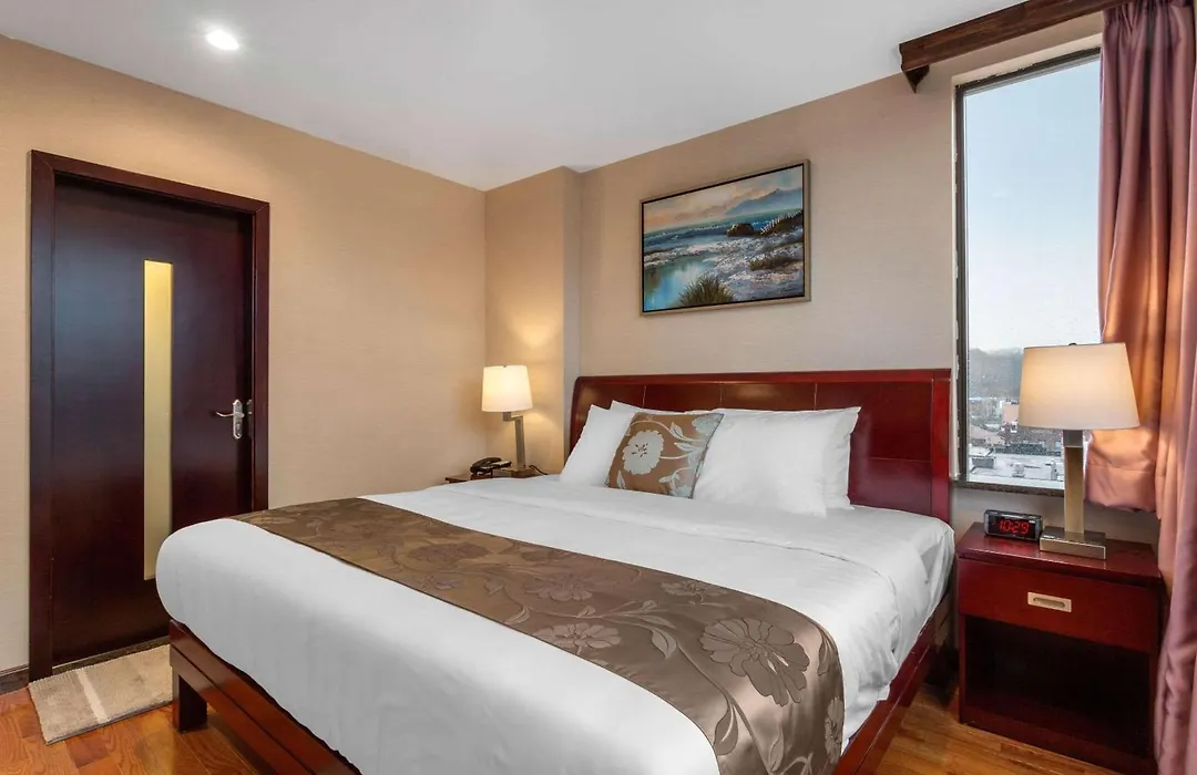 The L Hotel-1